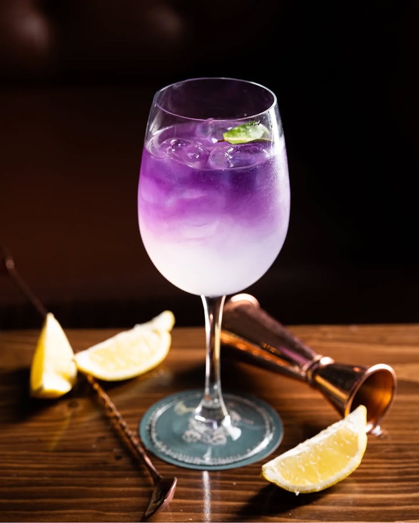 Common House: professional high-quality cocktail photography