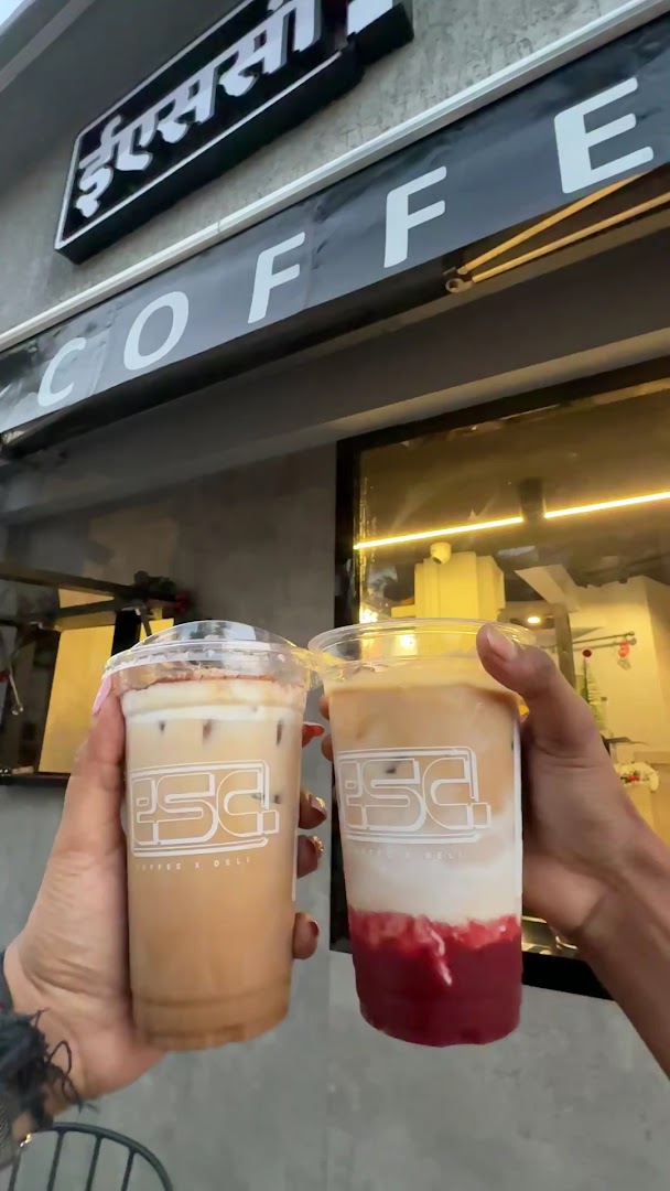 esc. Coffee x Deli: appetizing drinks at the venue