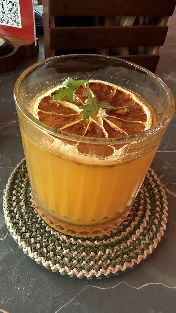 Kona Kona Kitchen & Bar: appetizing photo of a cocktail