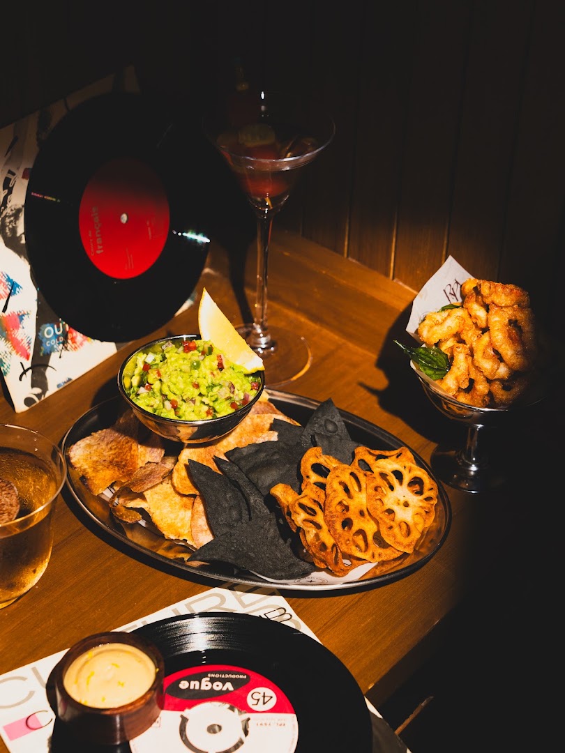 Papi: high quality, atmospheric food shot