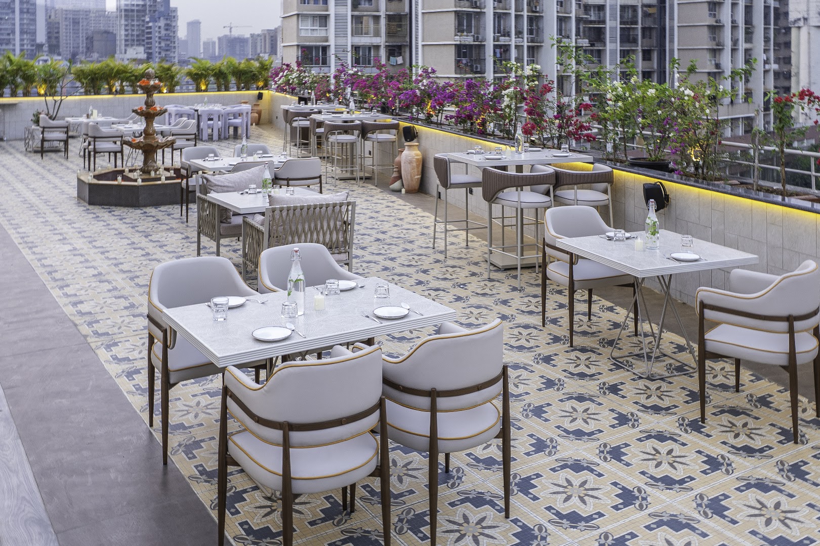 Rootopia: attractive, professional terrace dining area
