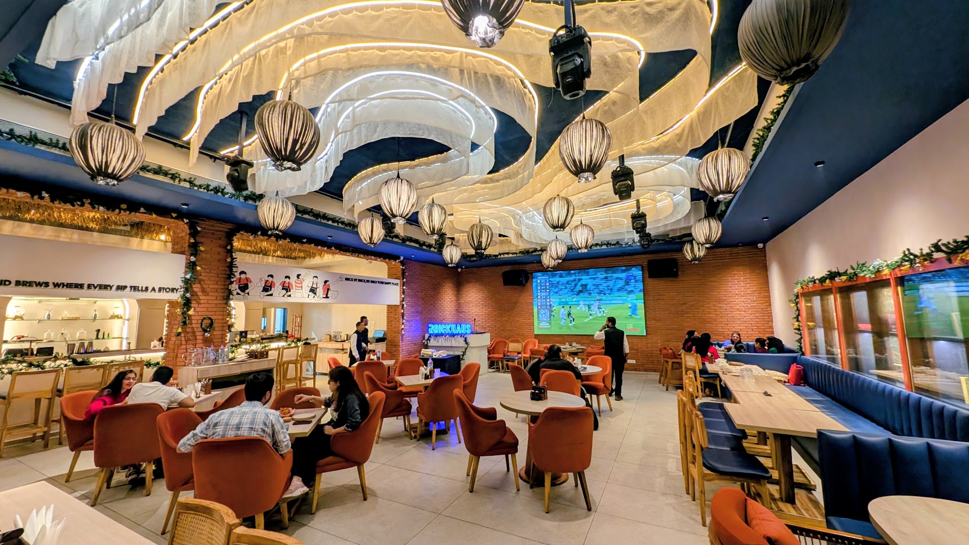 Brickhaus: Taps n Brews: high quality interior atmosphere shot
