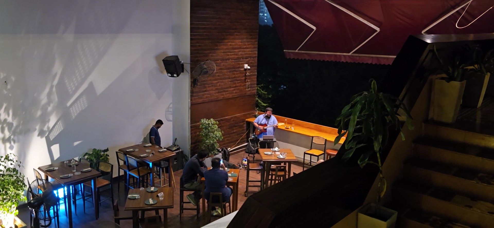 Chug Biergarten: venue atmosphere and live music