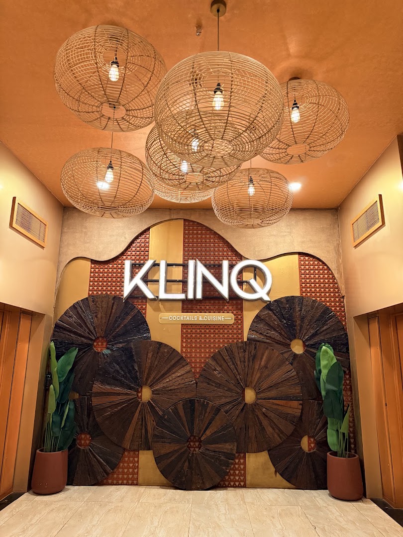Klinq: attractive, professional interior shot