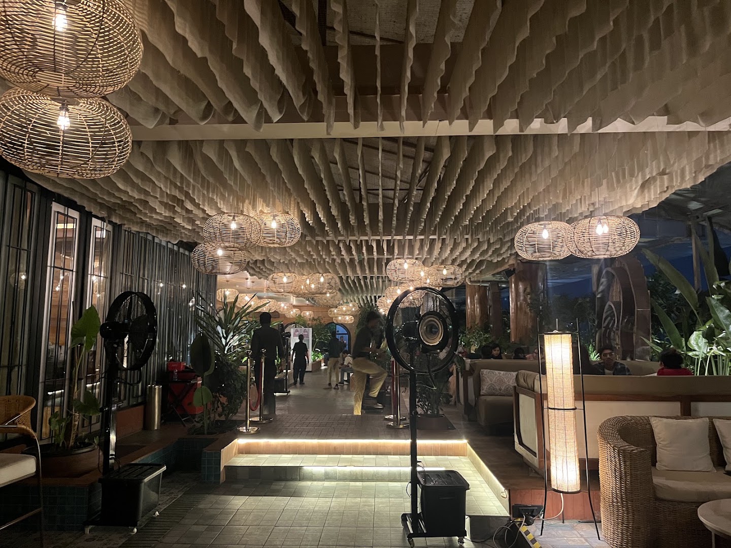 Klinq: inviting atmosphere and professional interior shot