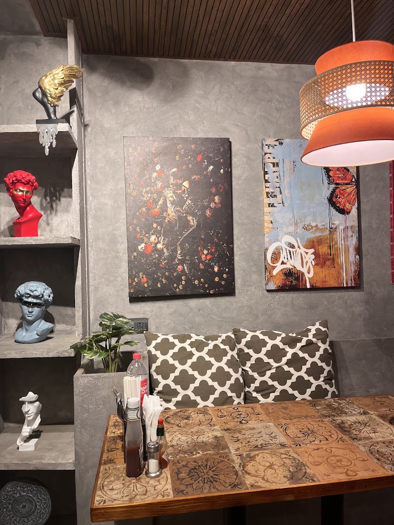 The Kuti Project: attractive interior and decor