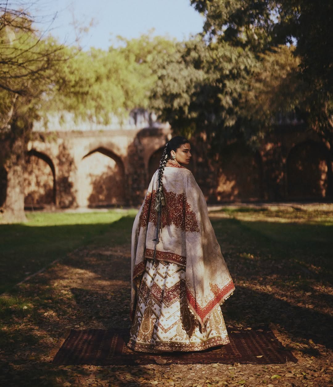Pernia's Pop-Up Studio: professional fashion photography showcasing products