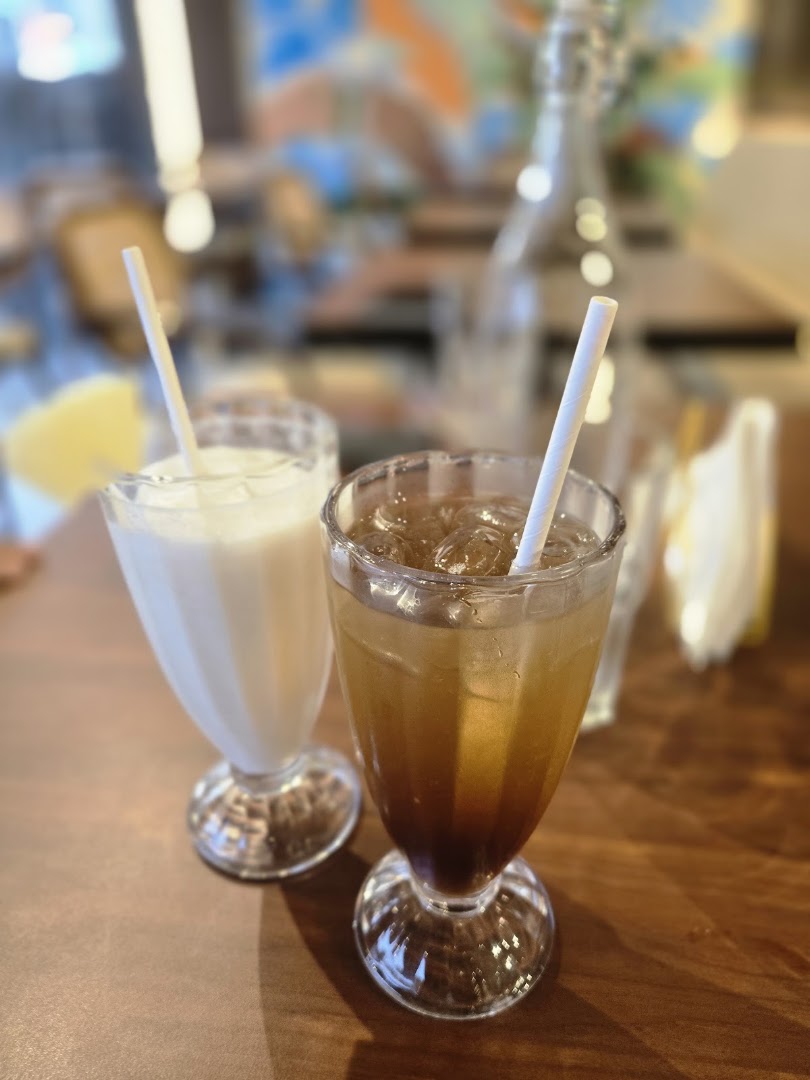 GARICOCO: appetizing photo of restaurant drinks