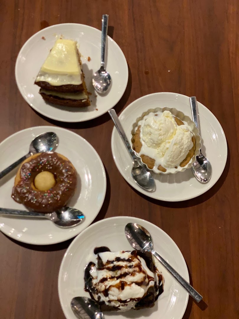 GARICOCO: appetizing photo of restaurant desserts