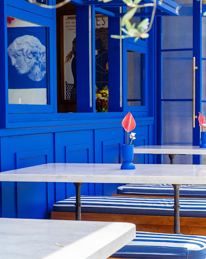 Estia: attractive, high-quality restaurant interior shot