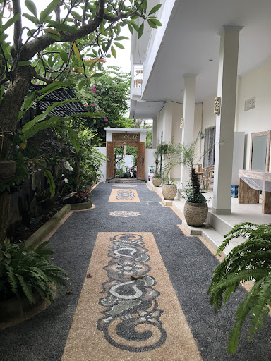 Regent Bali Canggu: attractive hotel exterior walkway