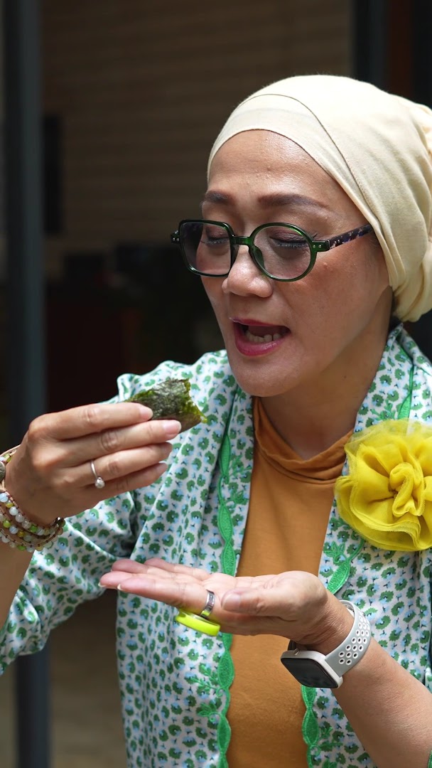 Habitaas: customer enjoying food at venue