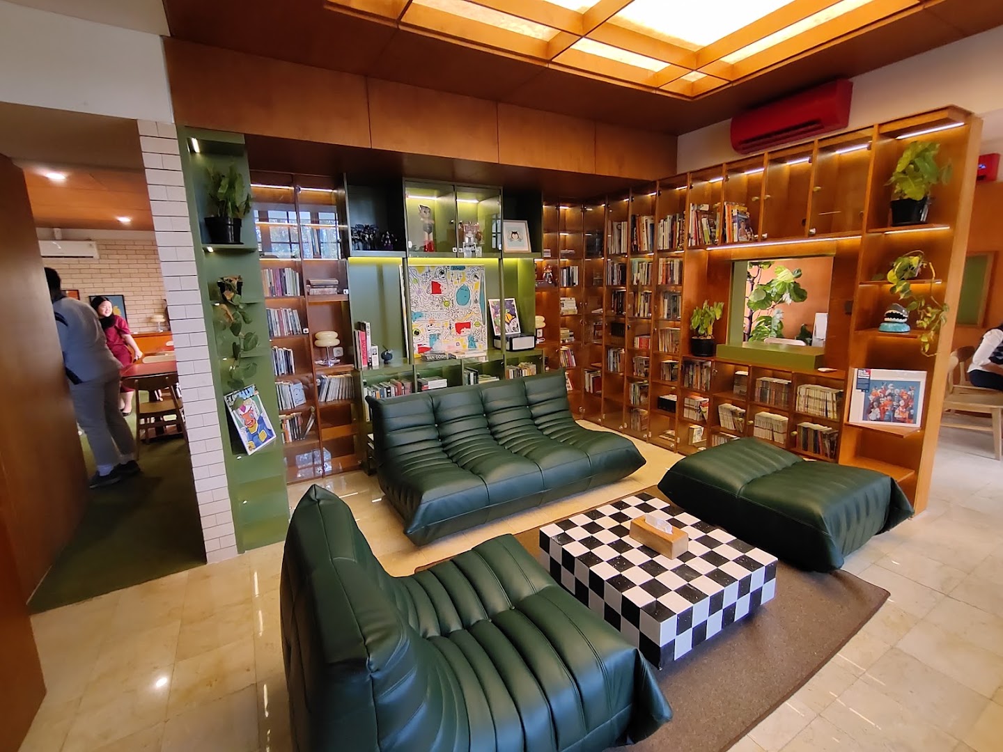 Habitaas: inviting and well-lit interior shot