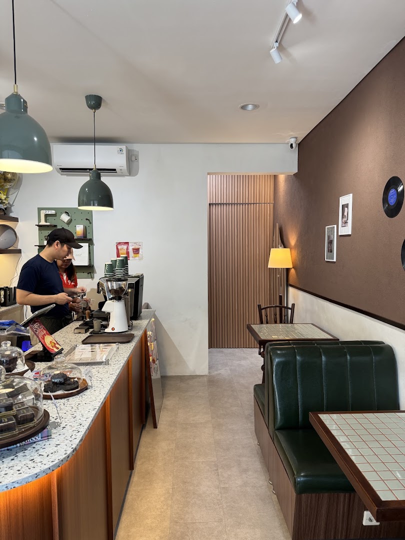 Nikueh Bakehouse: clear, professional interior shot