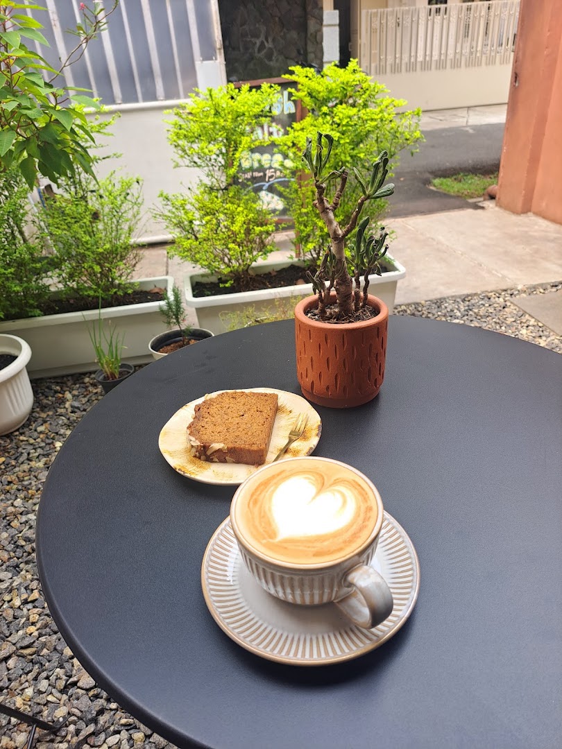 Nikueh Bakehouse: appealing food and drink presentation