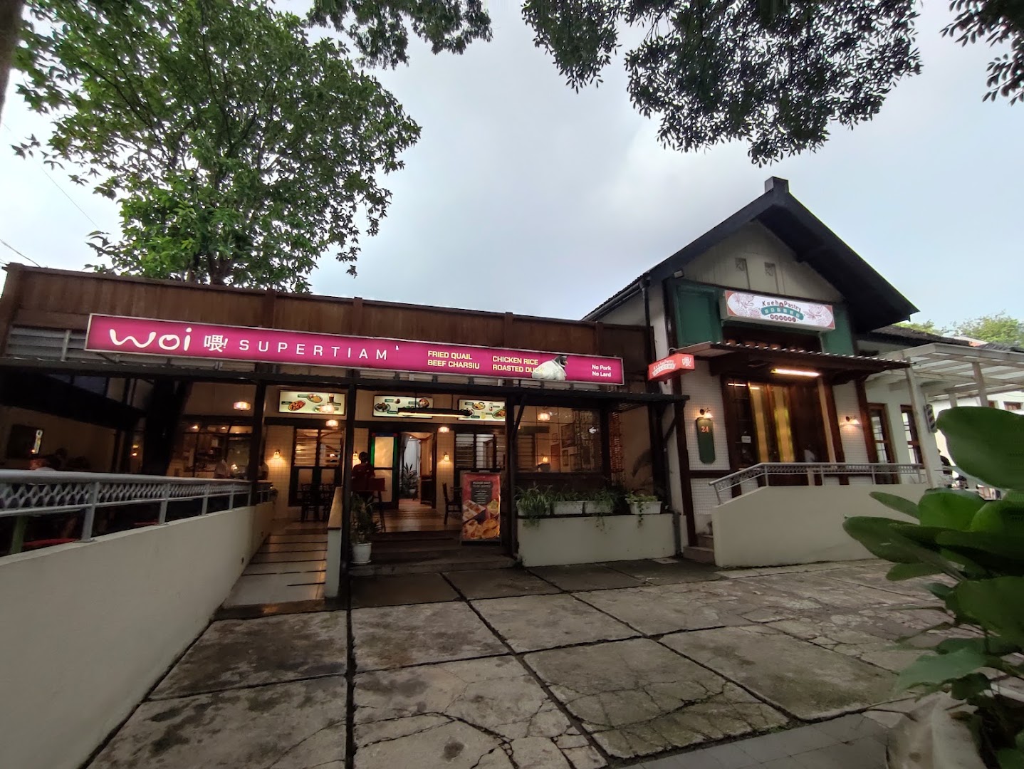 Woi Supertiam: clear exterior shot of restaurant