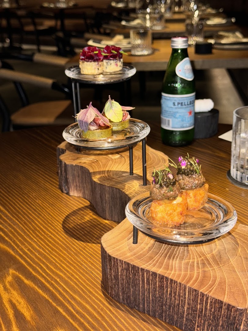 Charkoal Jakarta: high quality food presentation photo