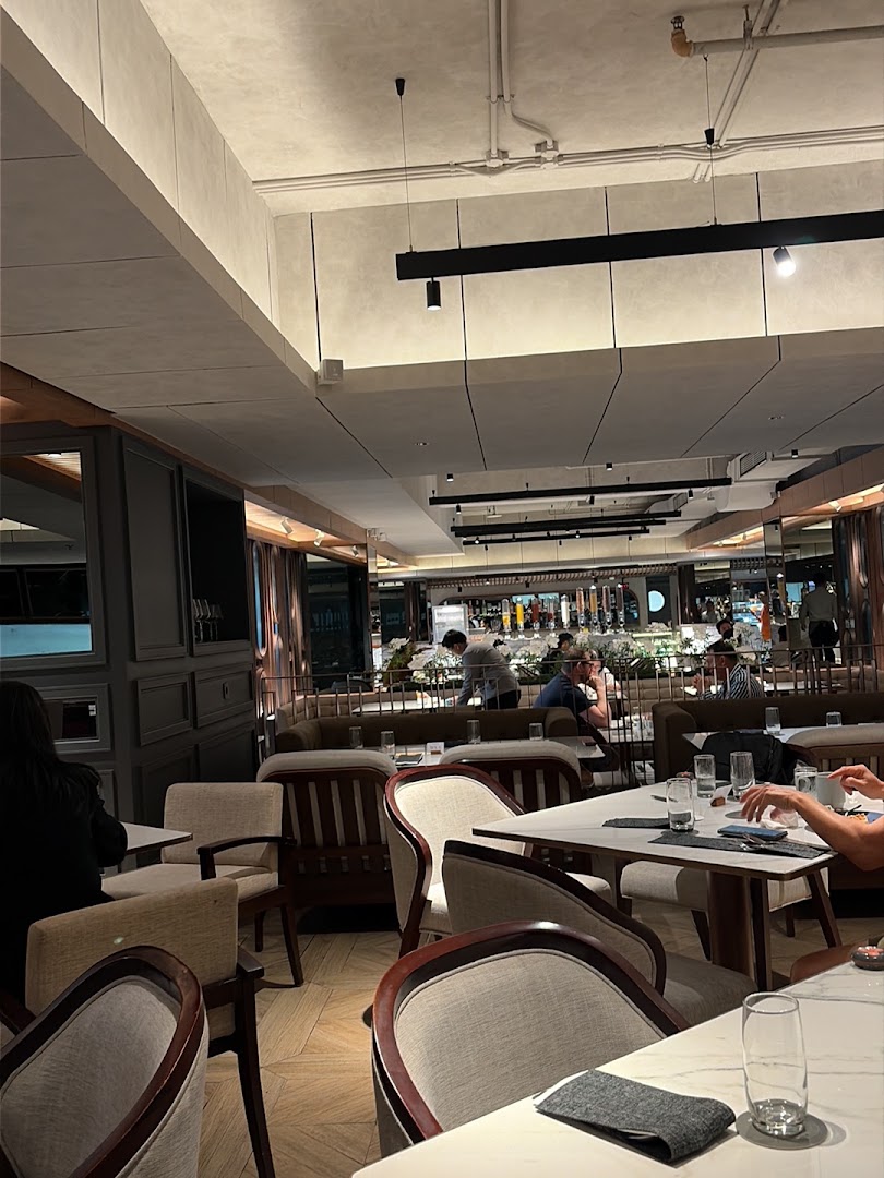 Ginger Flower: clear, inviting restaurant interior shot