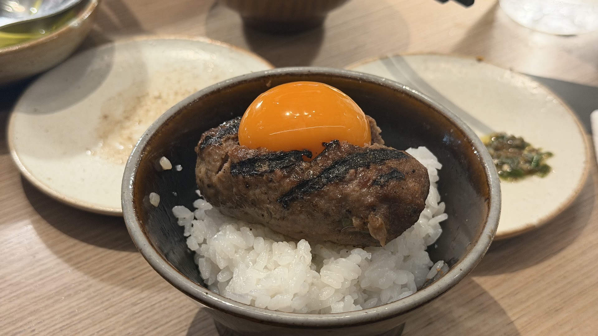 Hikiniku to Come: appetizing, high-quality food photography