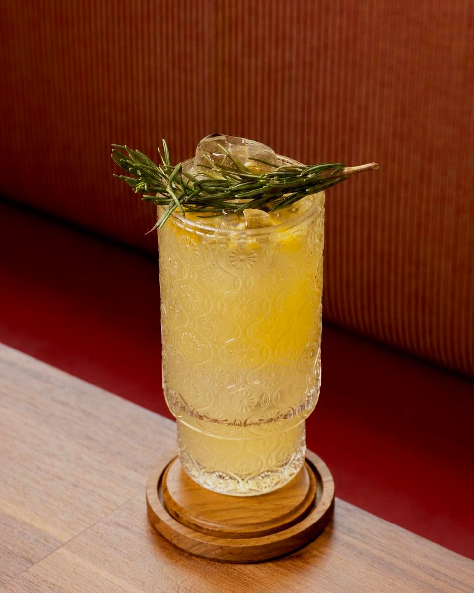 Isabella Steakhouse: professional high-quality cocktail photo