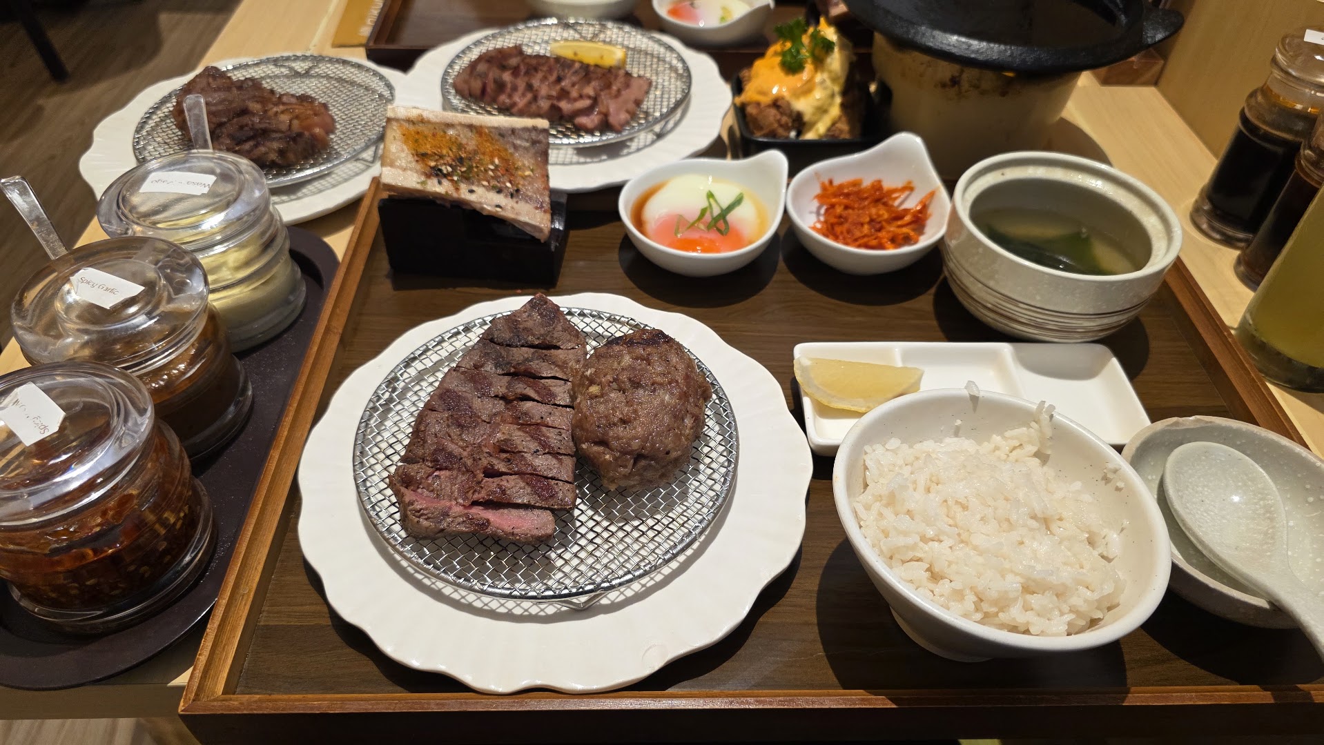 Nikuma Hambagu Room: appetizing, high-quality food presentation