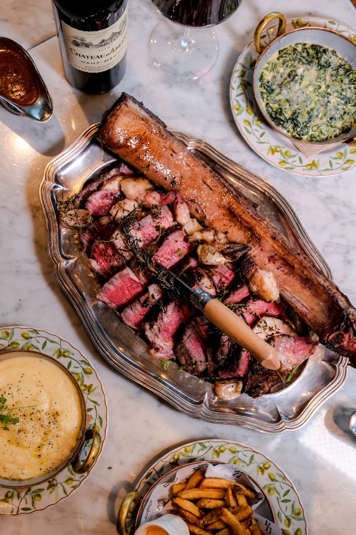 Paris Bistro: high quality, appetizing food photography