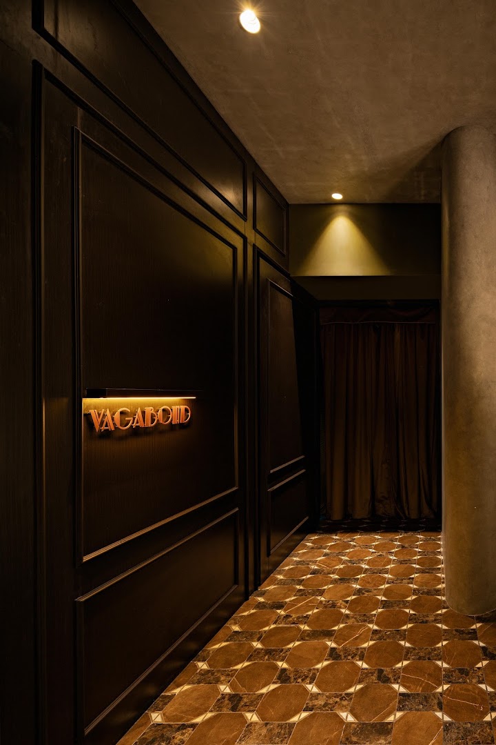 Vagabond: professional interior atmosphere shot