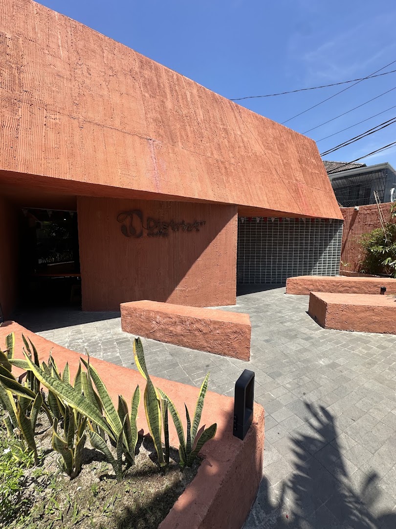 District 27 Coffee: clear, professional exterior shot