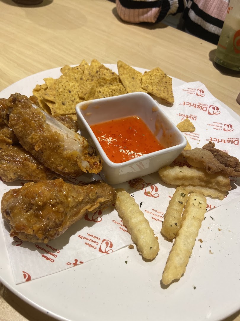 District 27 Coffee: appetizing photo of served food