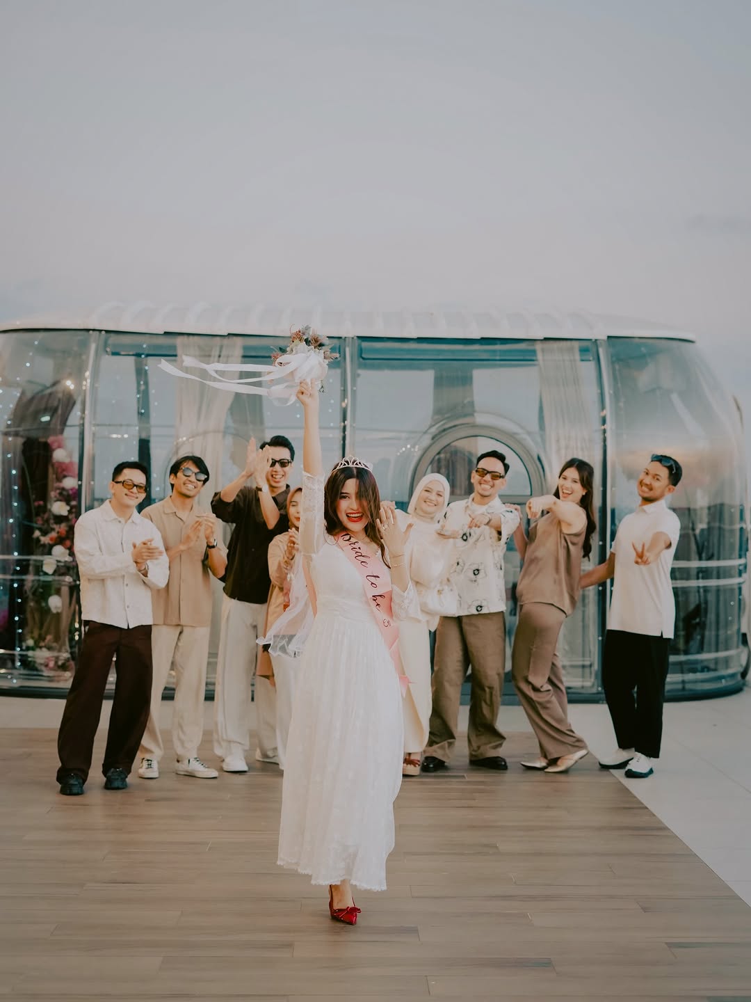 Dome in the Sky: venue atmosphere and guests