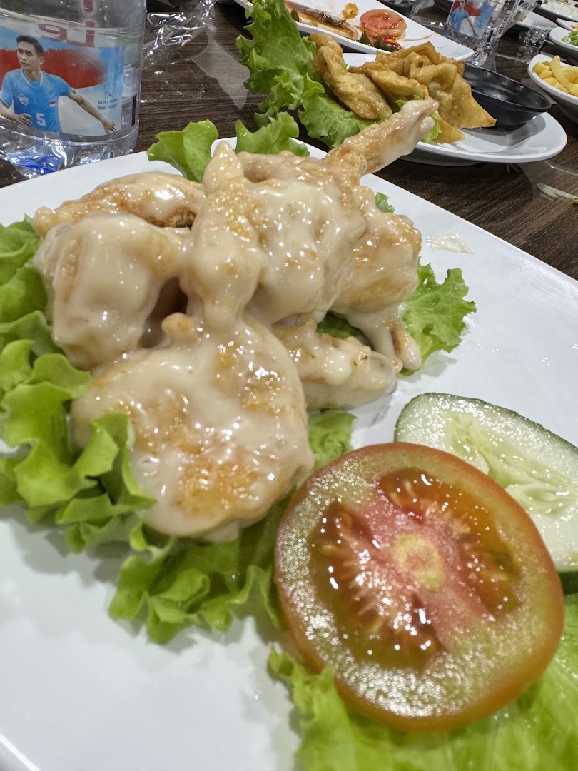 Rumah Makan Raja Tuna: appetizing food photography