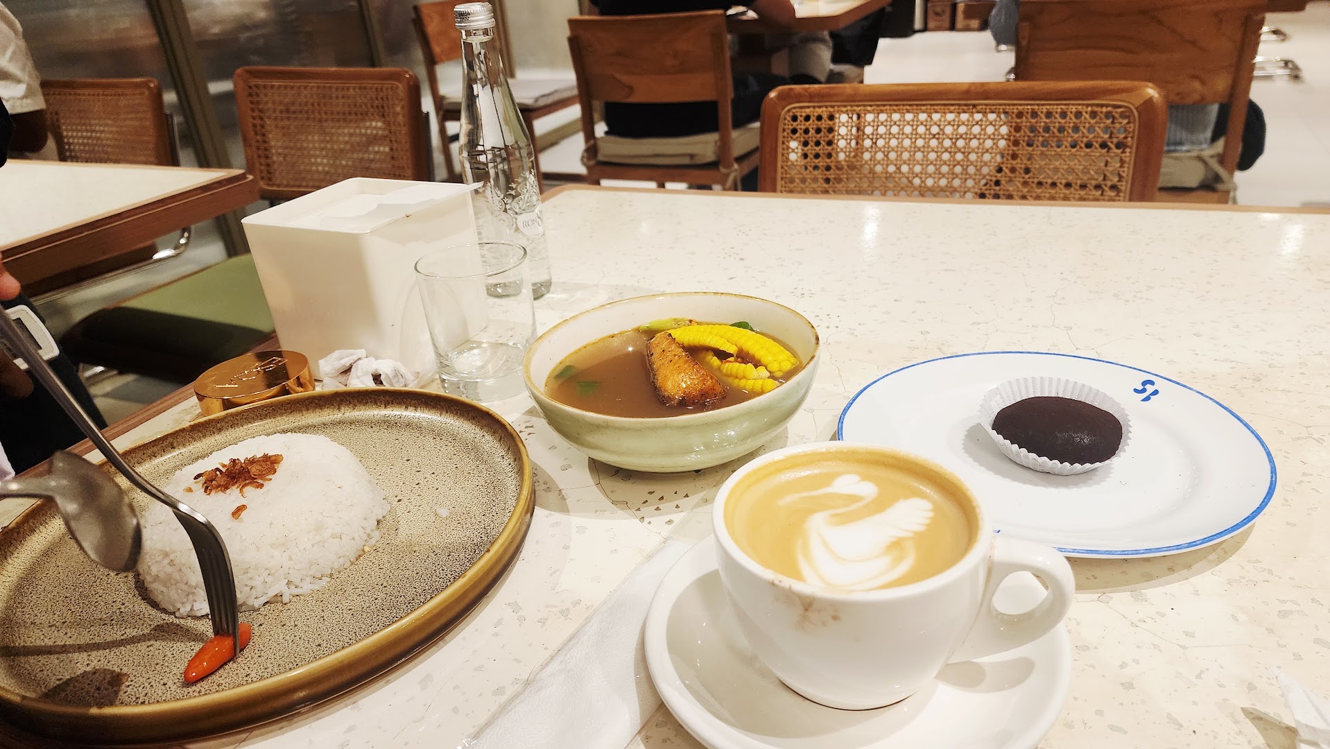 Social Barn Boulevard: clear photo of served food