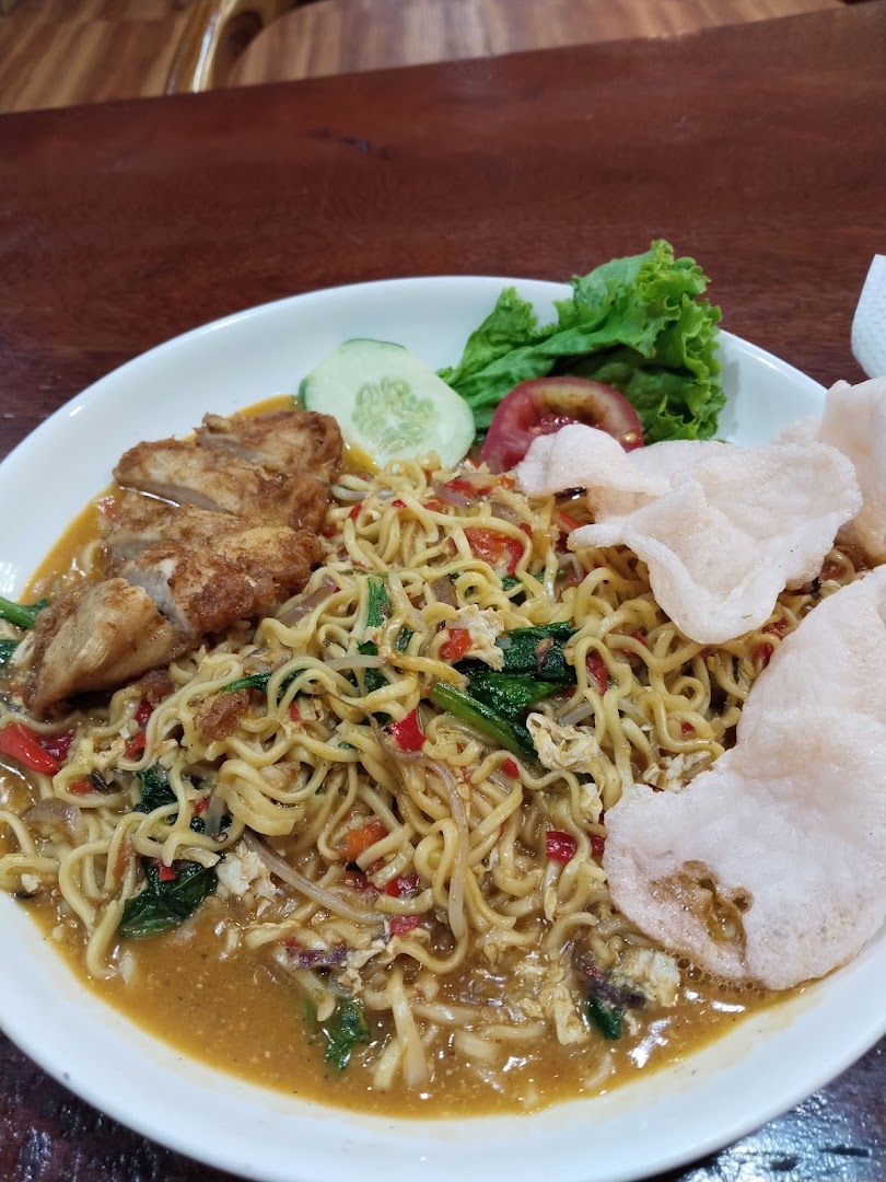 Alas Coffee & Resto: appetizing photo of served food