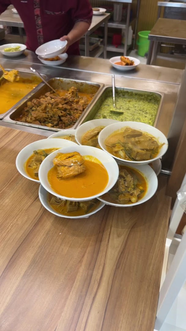 Pagi Sore: appetizing display of restaurant food