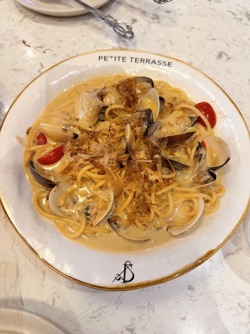 Petite Terrasse 2.0: appetizing, high-quality food photography