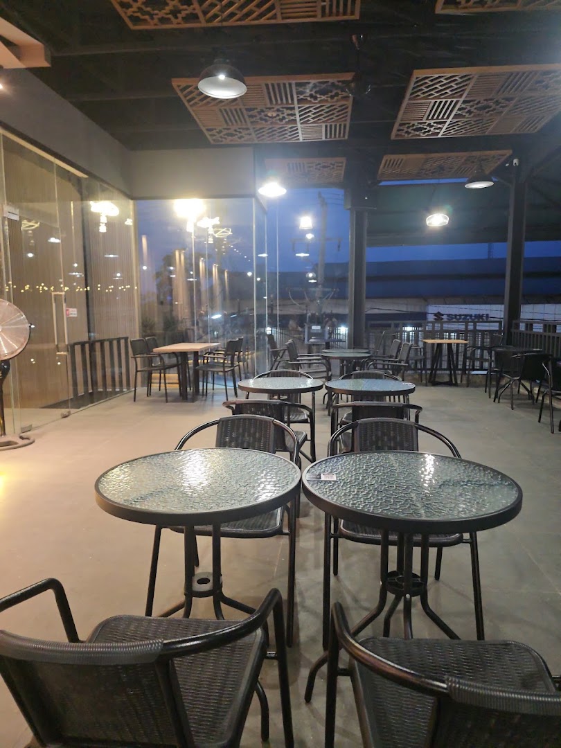 Deal Coffee: clear view of venue atmosphere