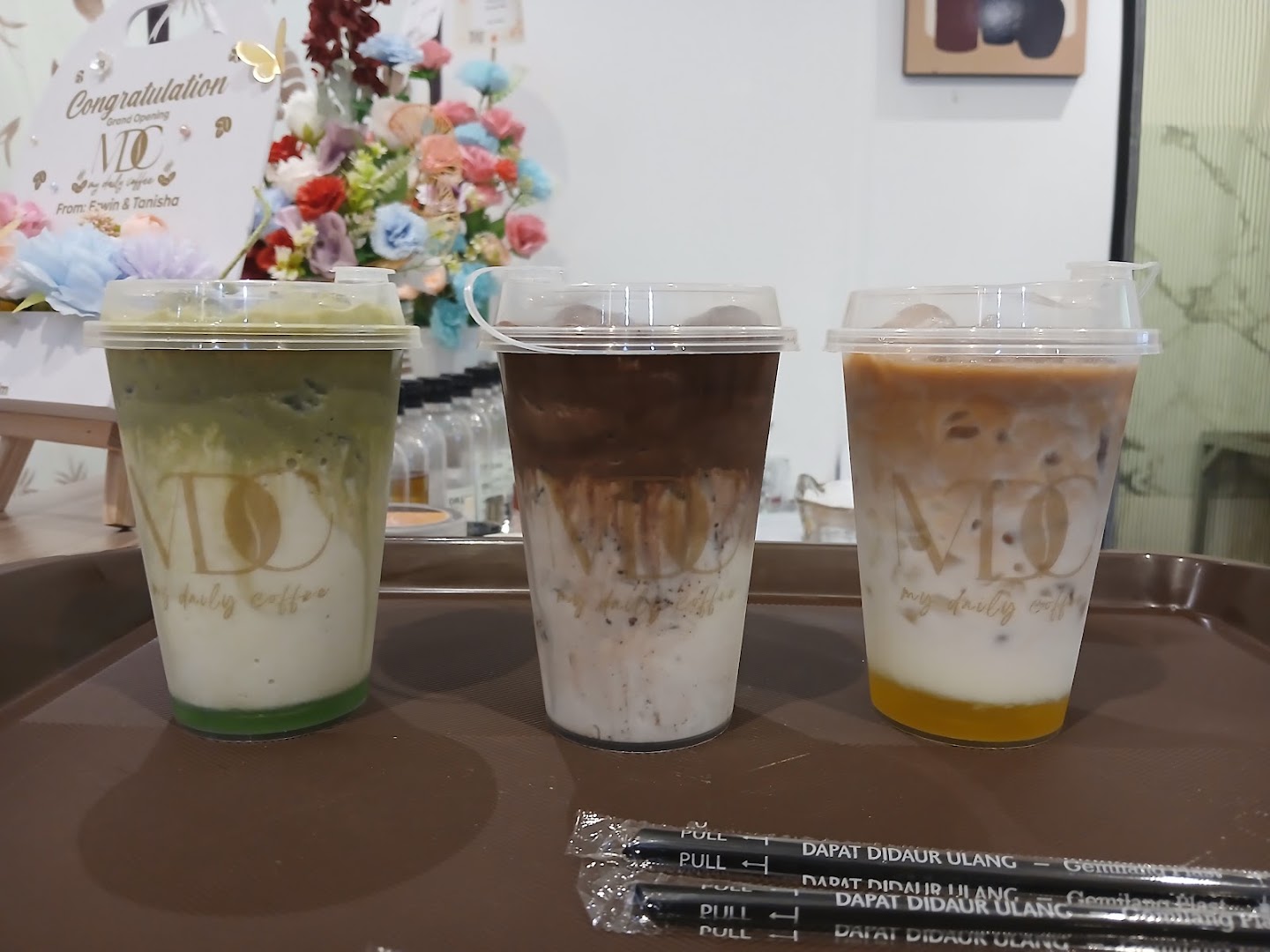 My Daily Coffee: clear photo of venue drinks