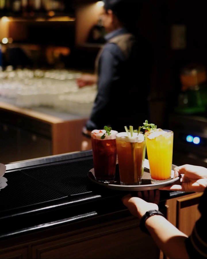 BODEGA All Day Dining: professional shot of served drinks