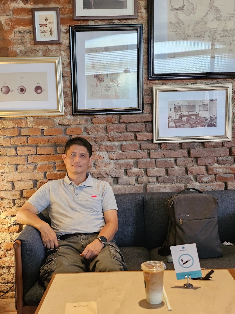 Djournal Coffee Kota Lama: clear photo of venue atmosphere