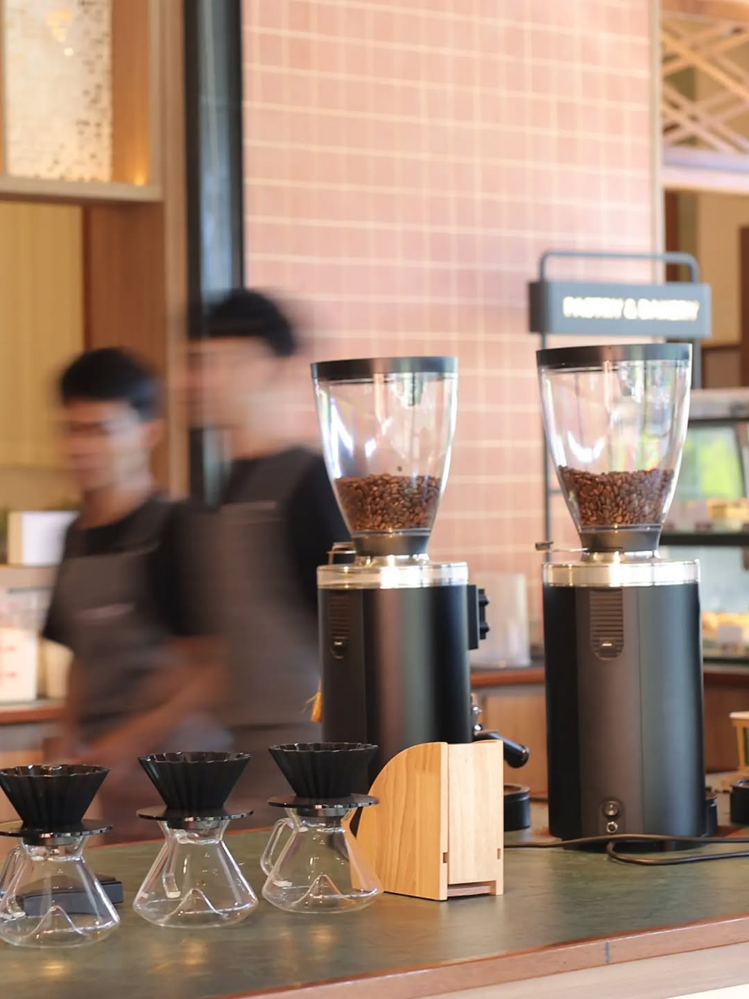 KOV Heritage: professional shot of coffee equipment