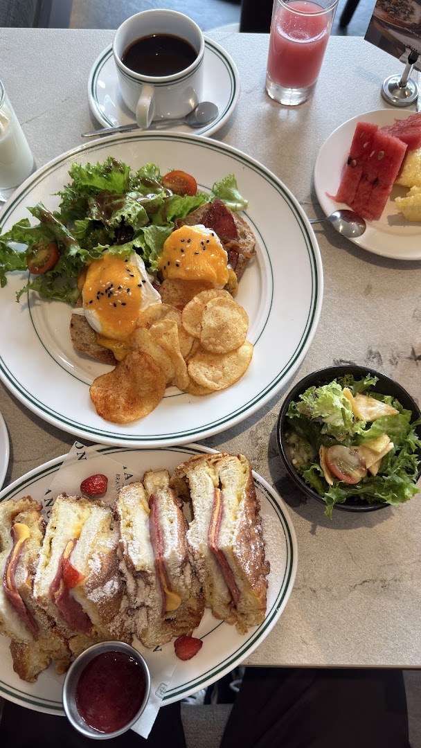 Manon Brasserie: appetizing, high-quality brunch food photography