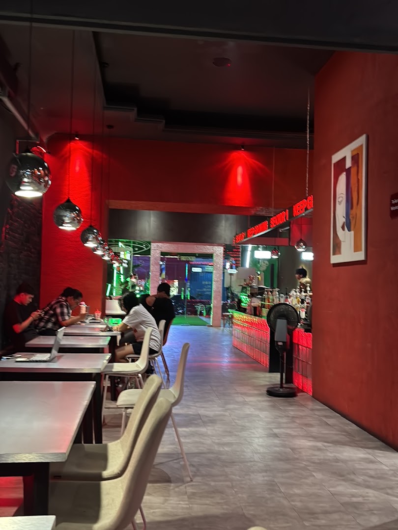 Sektor 1 Coffee: clear view of venue atmosphere