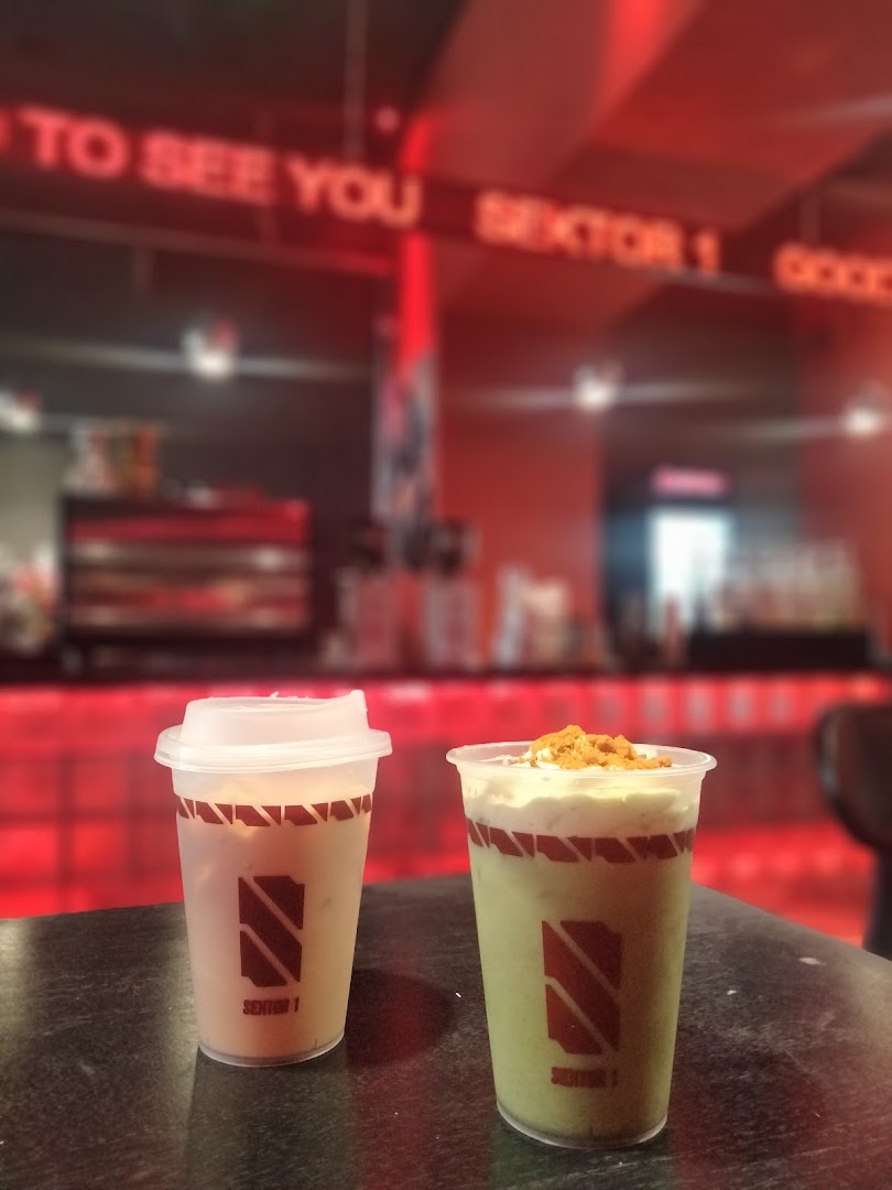 Sektor 1 Coffee: appealing shot of venue drinks