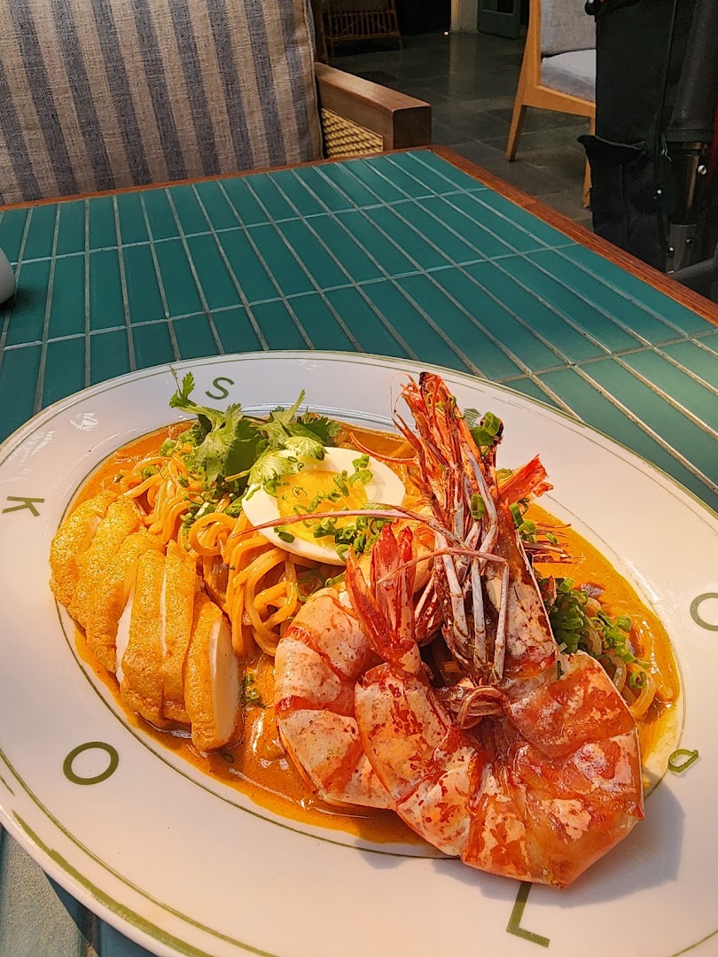 SKOLA Courtyard & Restaurant: appetizing food photography