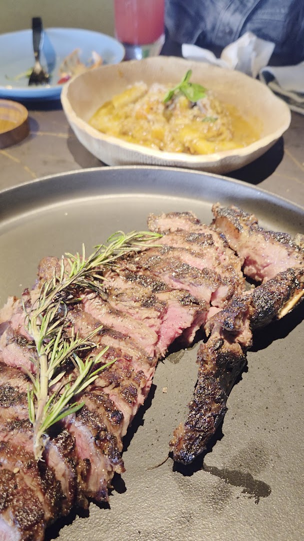 ZERU Sky Terrace: appetizing photo of served food