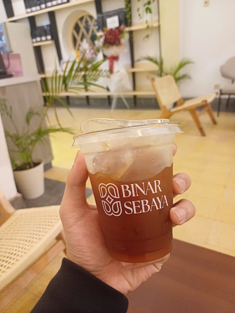 Binar Sebaya: clear branding and venue atmosphere