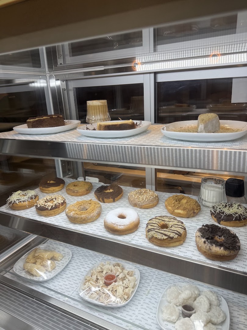 Goffee: clear display of food items