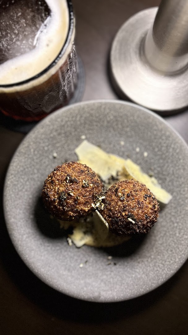 Gyunim: appetizing, high-quality food photography
