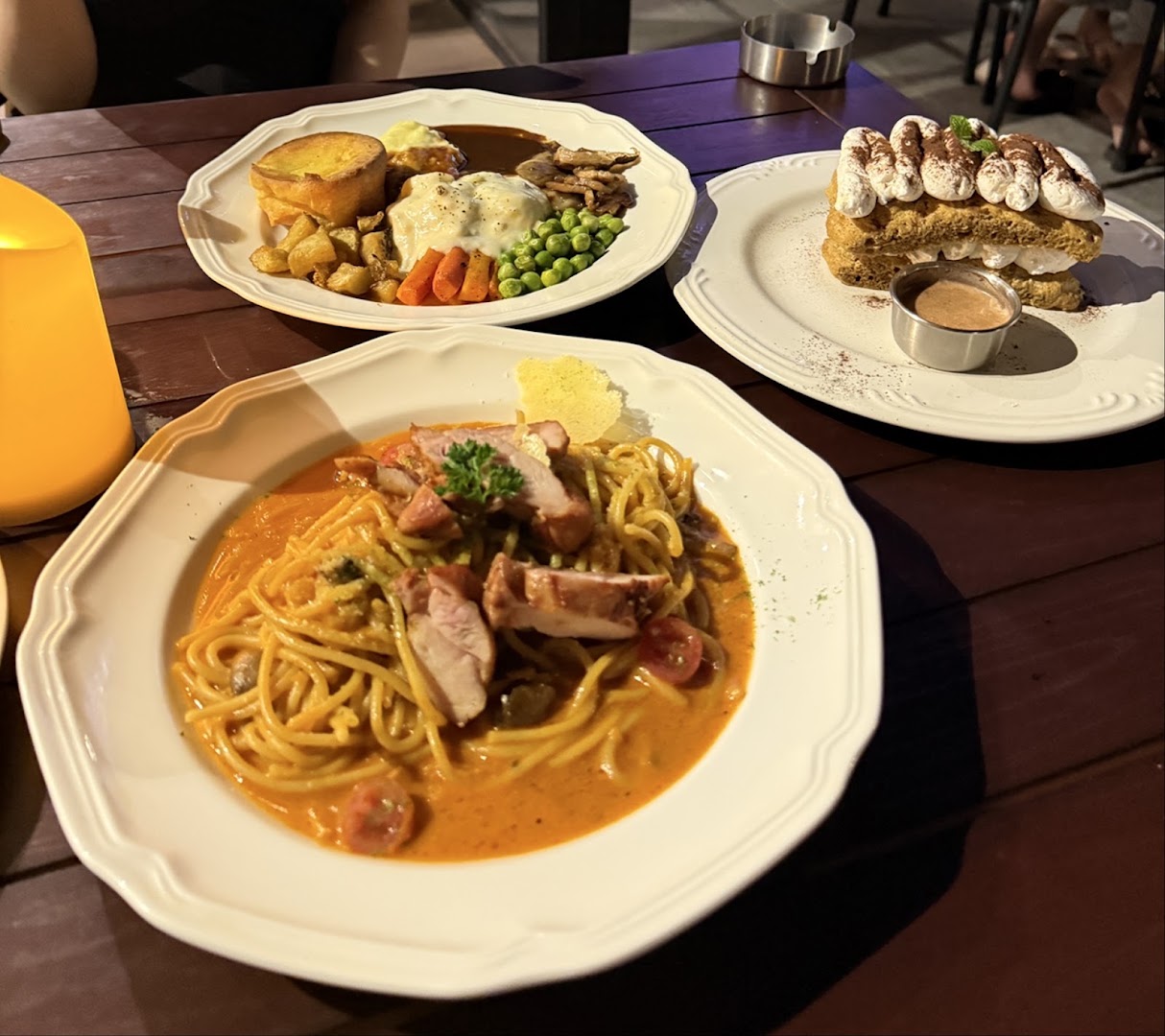 Piccadilly Dine & Brew: appetizing food photography