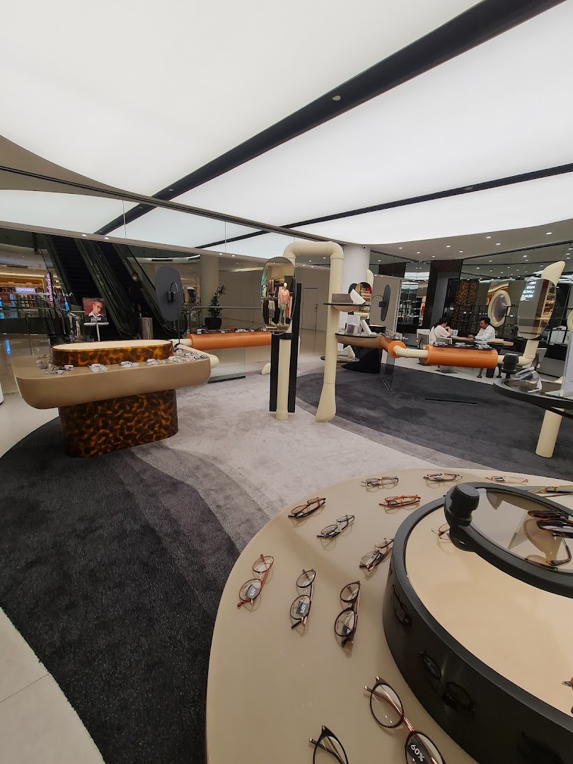 Project Soul: clear view of shop interior